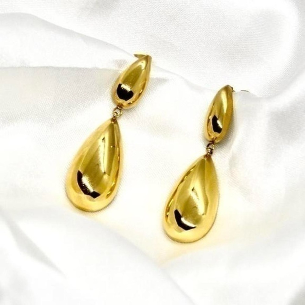 Gold Teardrop Earrings
